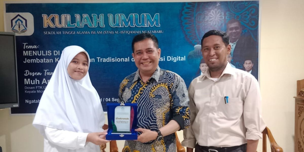STAI Al-Istiqamah Gelar Studium Generale, Bahas Keterampilan Menulis di Era AI