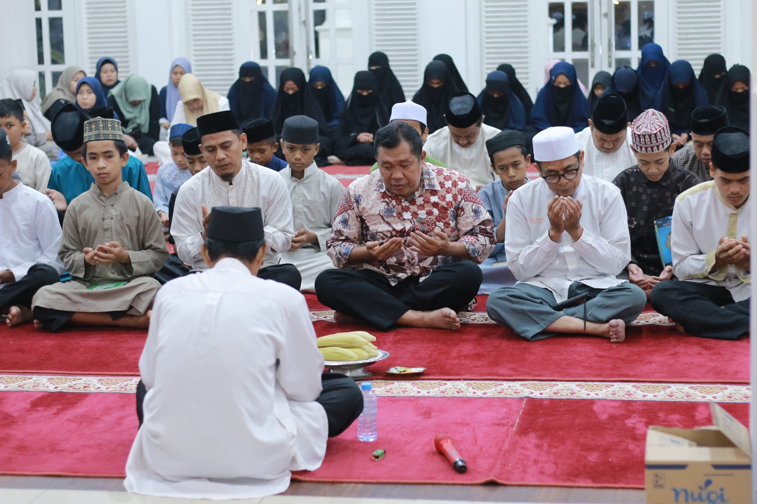 Pemkab Takalar Gelar Zikir & Doa Bersama Santri untuk Kedamaian