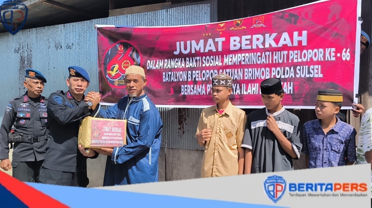 HUT Pelopor ke-66, Brimob Batalyon B Gelar Jumat Berkah di Parepare