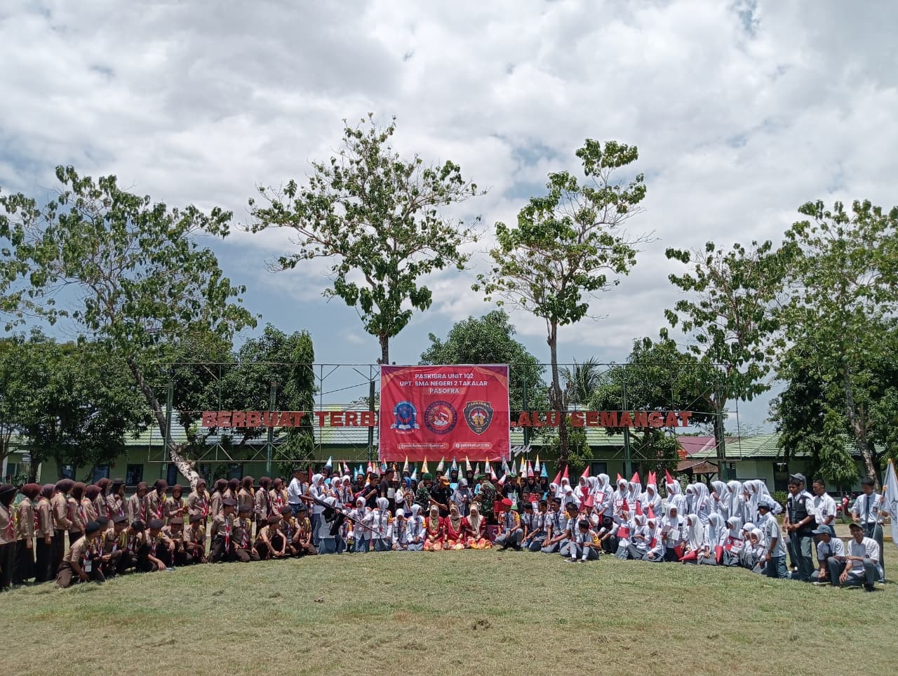 Kepala UPT SMAN 2 Takalar Sukses Gelar Diklatsar Ekskul Bersama Yonif 726 Tamalatea