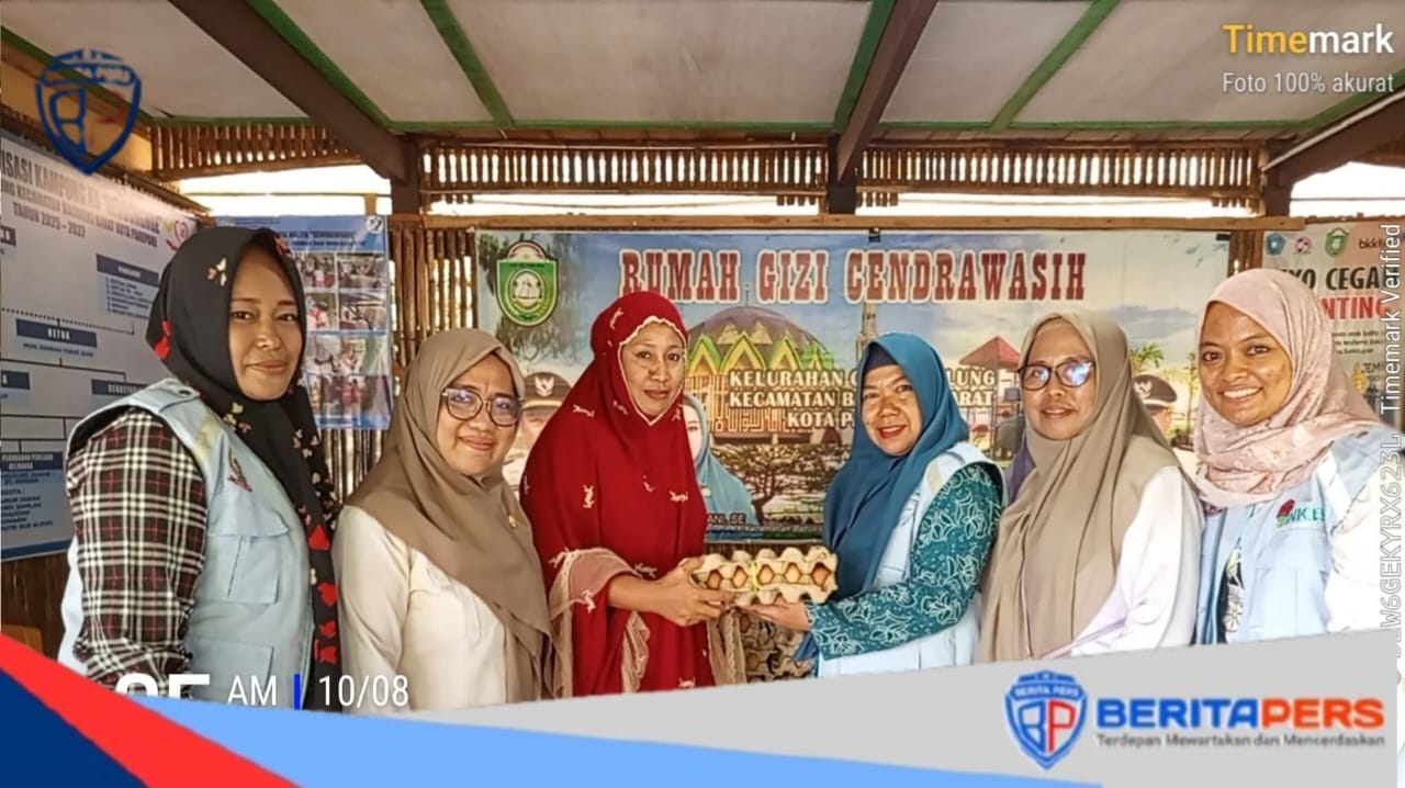 Ketua TP PKK Cappa Galung Salurkan Bantuan Paket Telur Program ASS Sulsel
