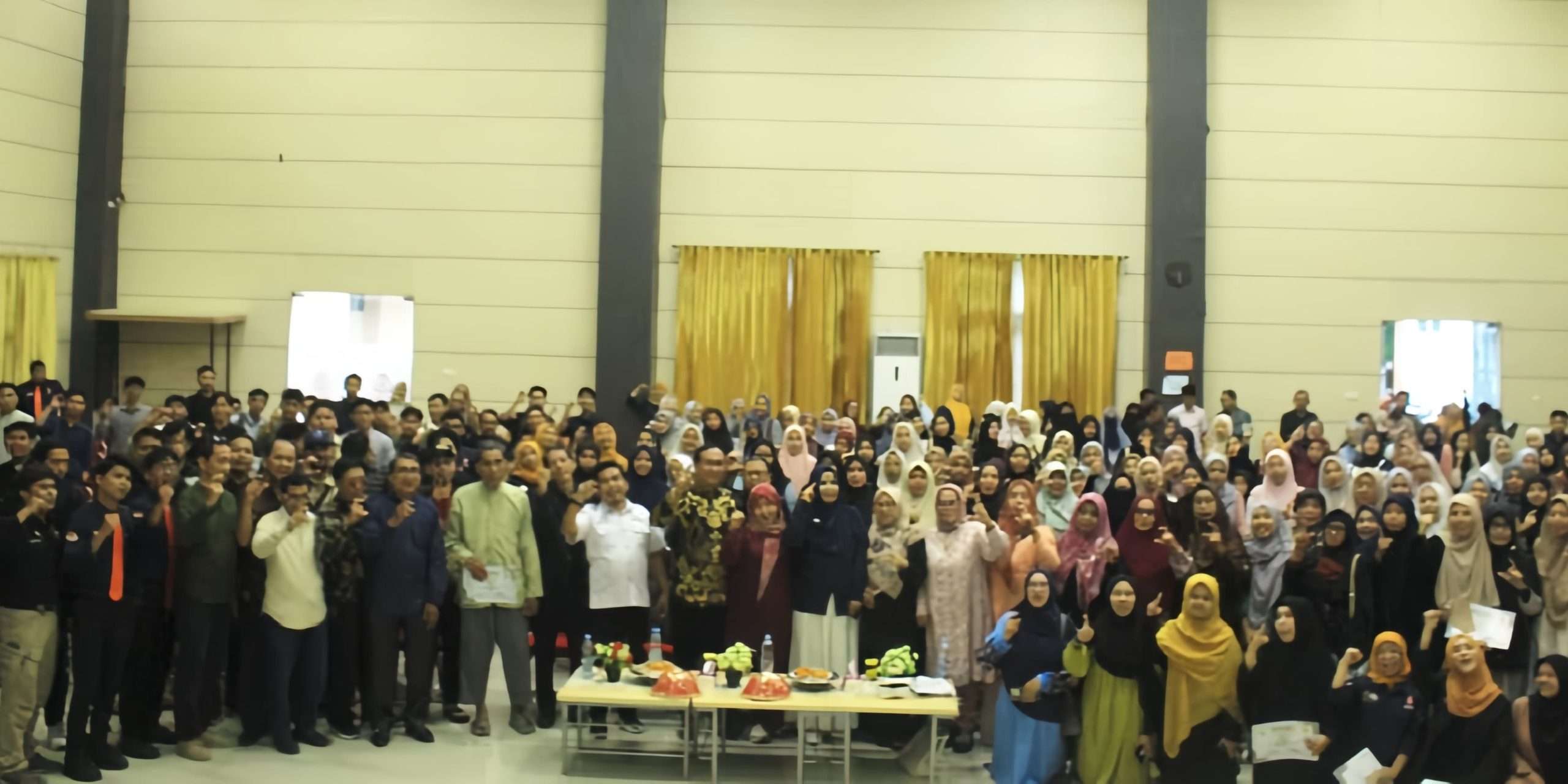 Celebes Public Speaking Gelar Seminar Motivasi Nasional