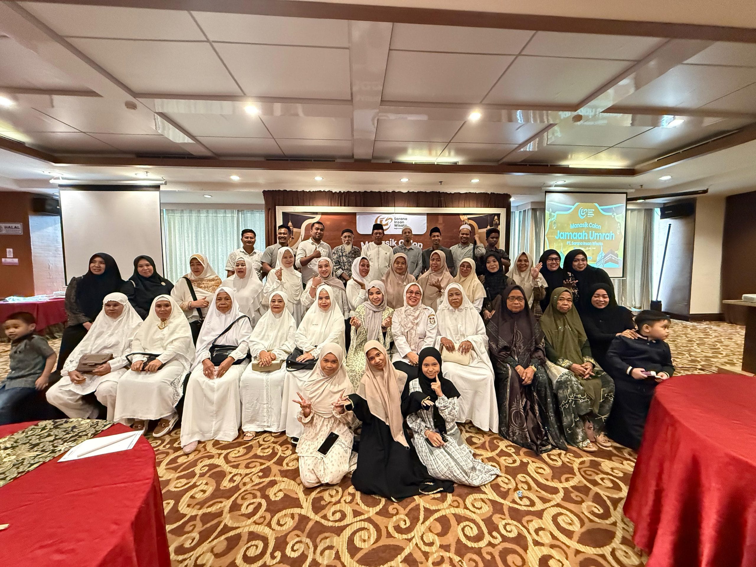 Sarana Insan Wisata Berangkatkan 85 Jemaah Program Umrah 13 Hari