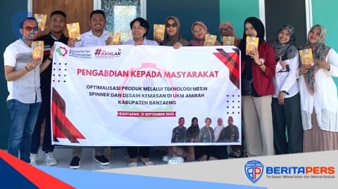 PKM AK-Manufaktur Bantaeng Dukung UKM Amirah Lewat Teknologi Mesin Spinner dan Desain Kemasan Modern