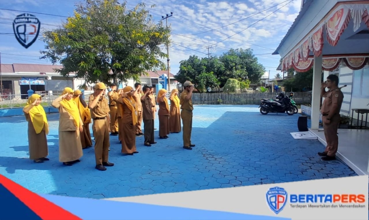 Lurah Lanrisang Pimpin Apel Pagi di Halaman Kantor Kecamatan Lanrisang