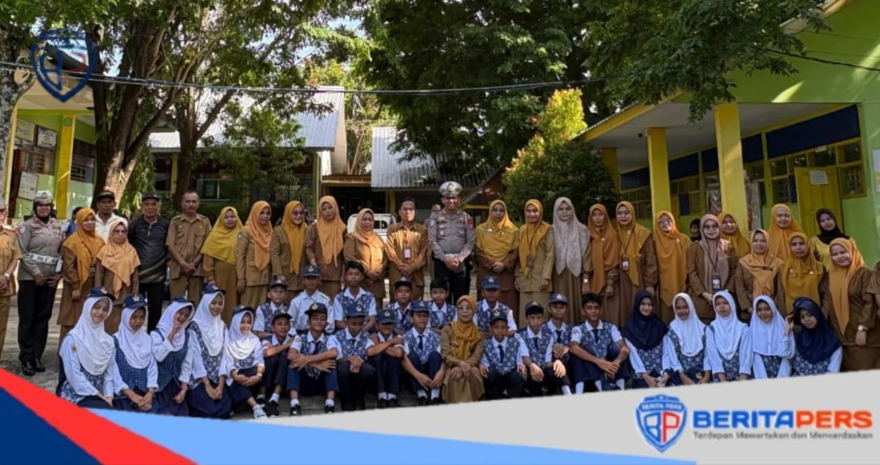 Kasat Lantas Jadi Pembina Upacara di SMPN 3, Edukasi Siswa Tertib Berlalu Lintas