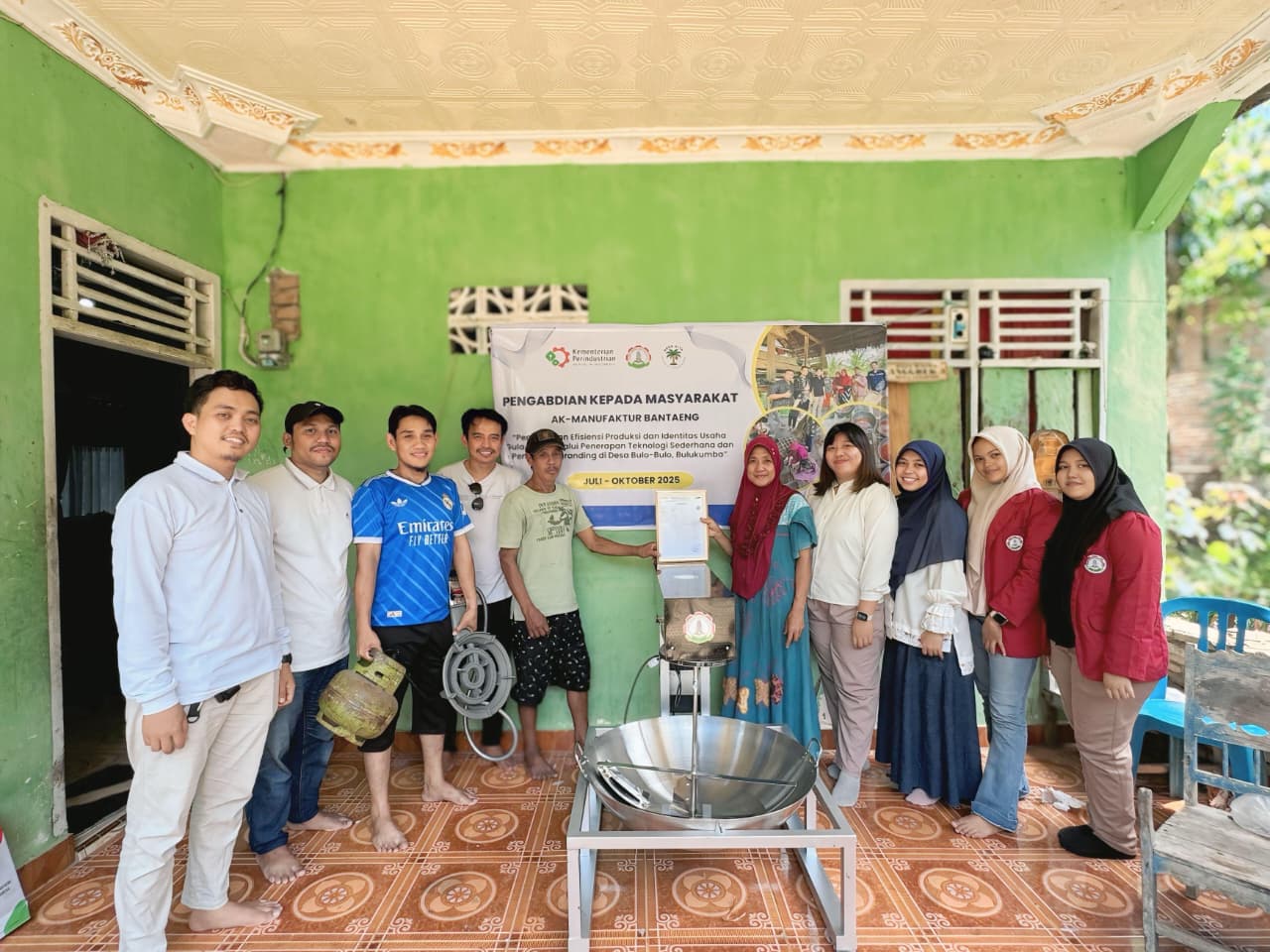 Peningkatan Efisiensi Produksi dan Identitas Usaha Gula Aren melalui Penguatan Branding di Desa Bulo-Bulo, Bulukumba