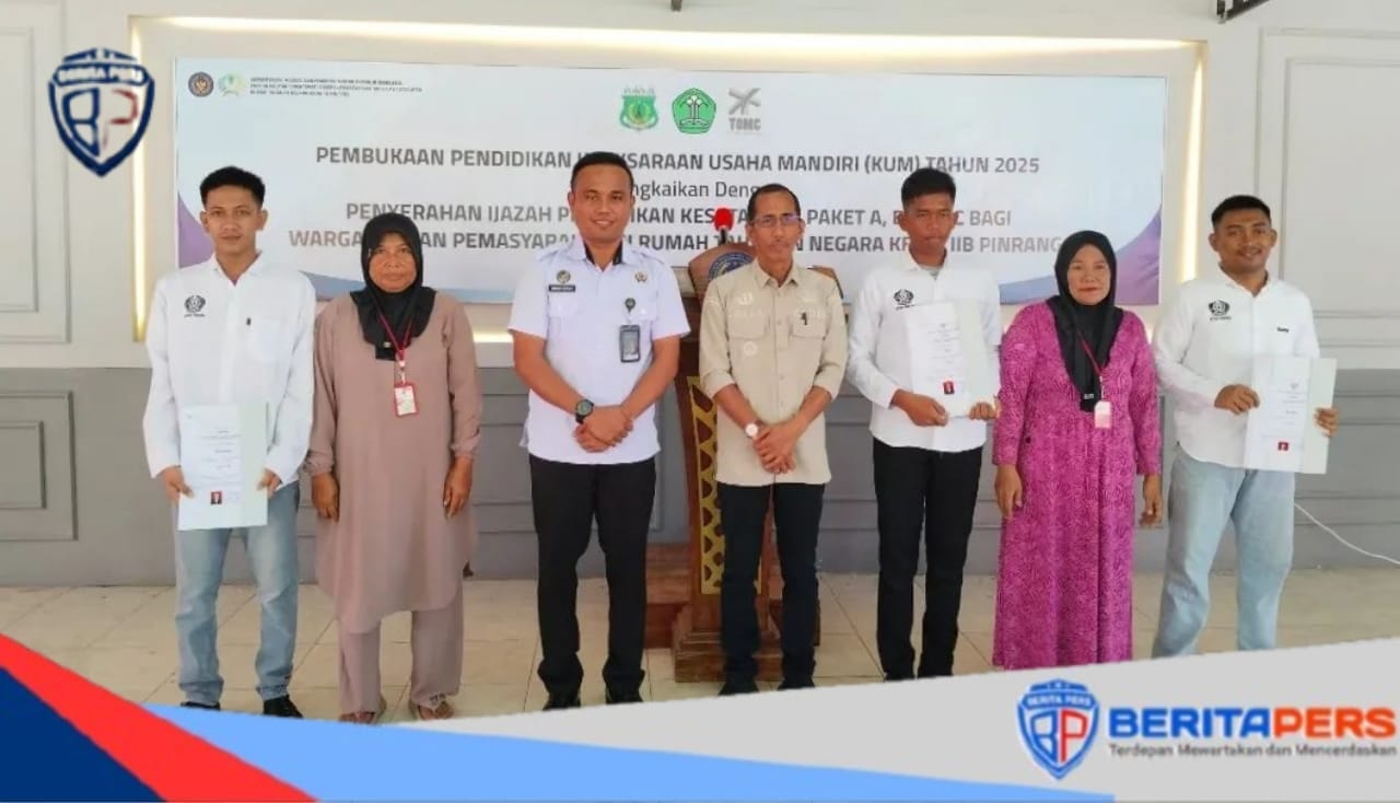 Pemkab Pinrang Wujudkan Pendidikan Inklusif Lewat Program Keaksaraan dan Penyerahan Ijazah