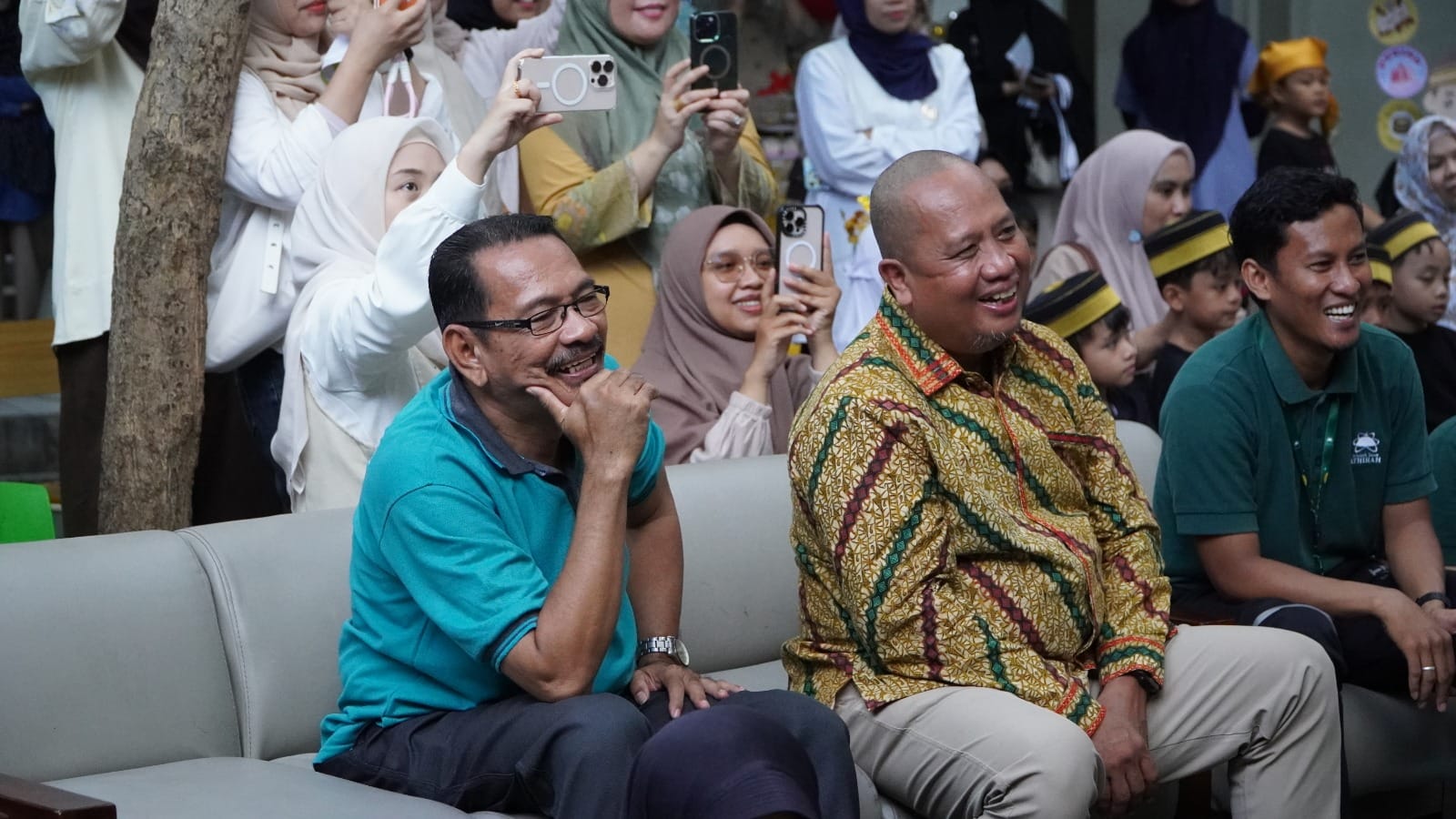SD Islam Athirah Racing Centre Peringati Hari Guru Nasional Bersamaan dengan Market Day dan Project Kokurikuler