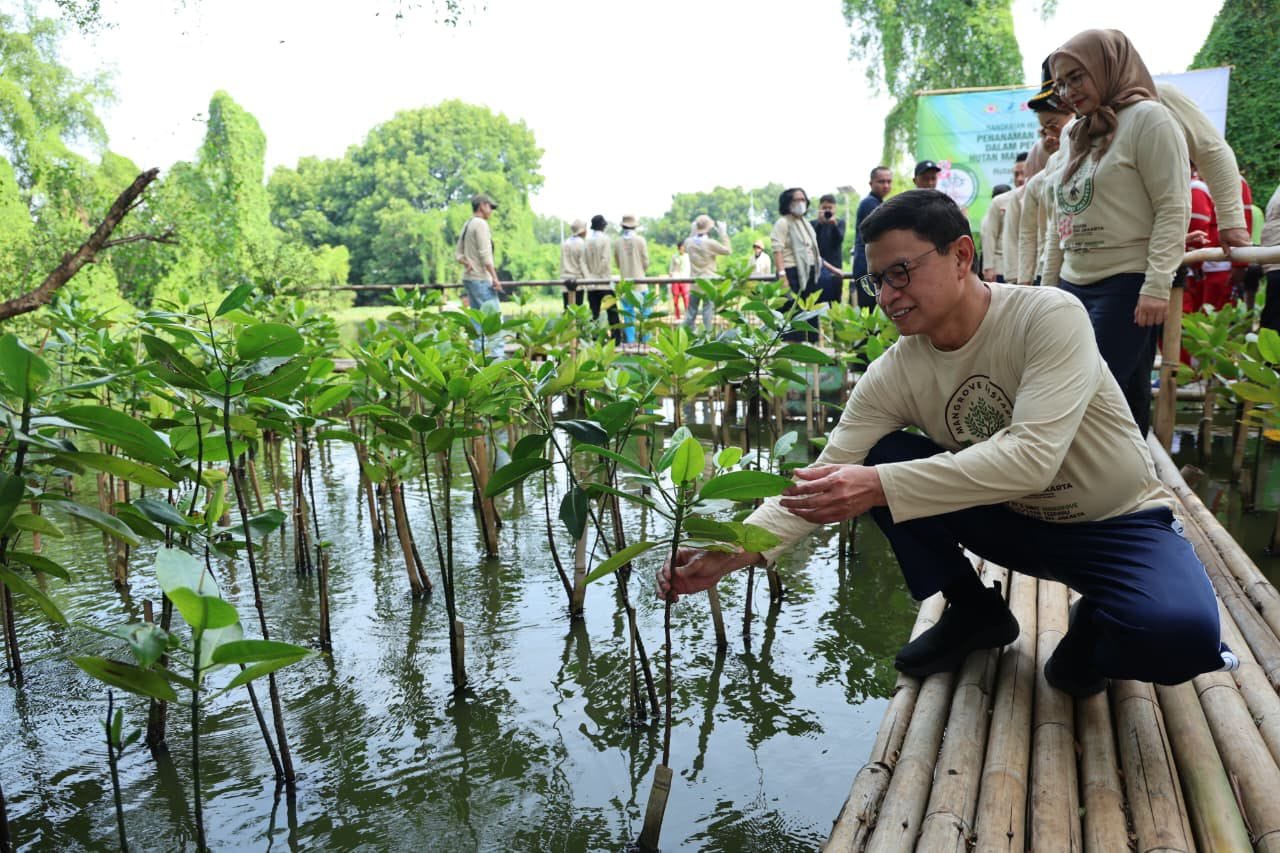 HUT ke-58 KADIN: Ekonomi Tumbuh, UMKM Kuat, Mangrove Lestari