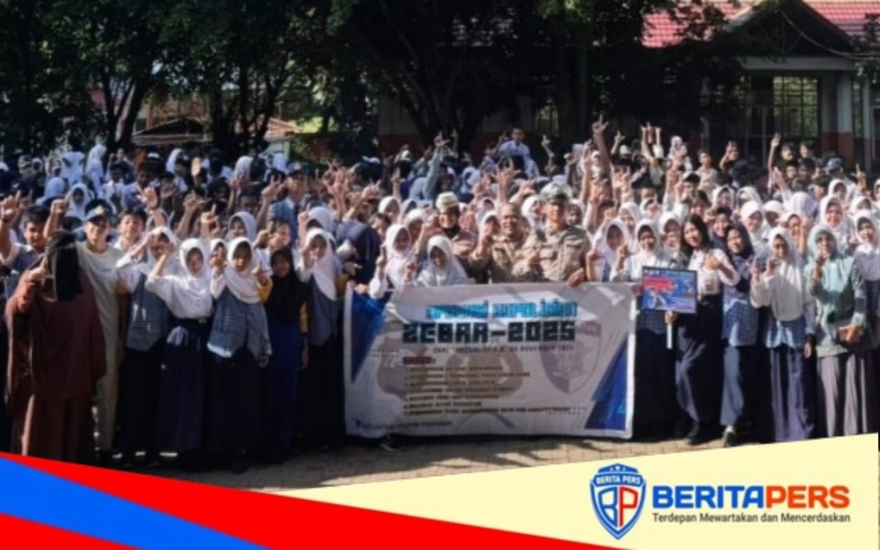 Sat Lantas Kampanyekan “Stop Pelanggaran, Patuhi Aturan Berlalu Lintas” di Hadapan Ratusan Pelajar