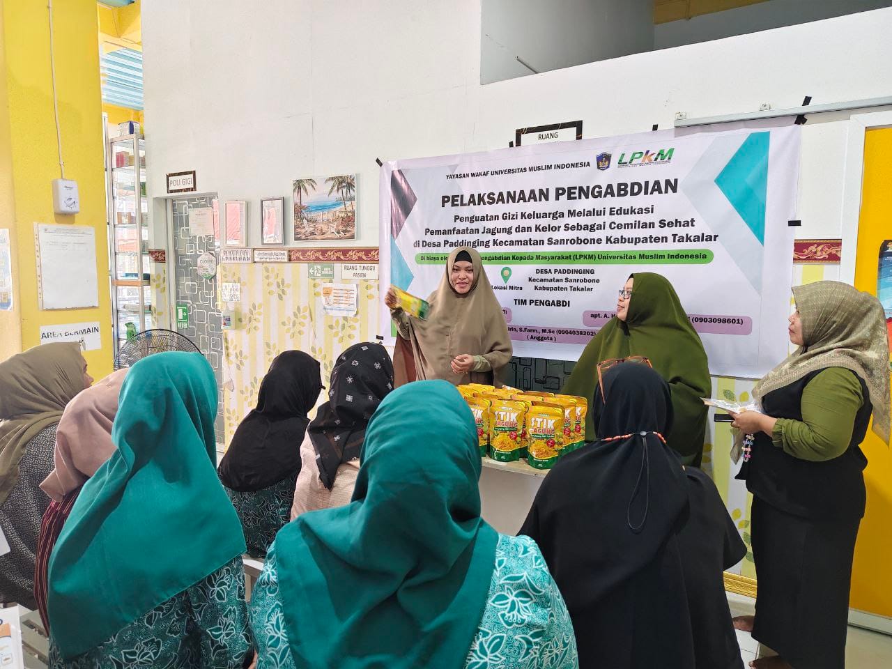 Dosen Farmasi UMI Latih Warga Takalar Olah Jagung dan Kelor Jadi Camilan Sehat