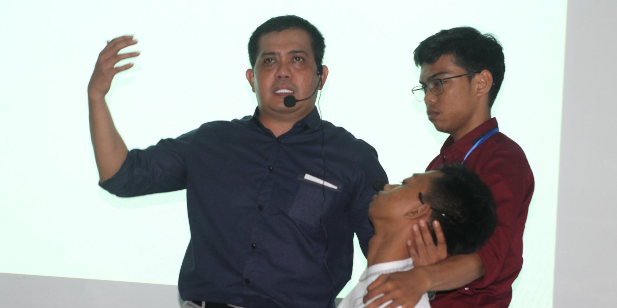 Hipnosis: Antara Mitos Masyarakat dan Realitas Edukasi