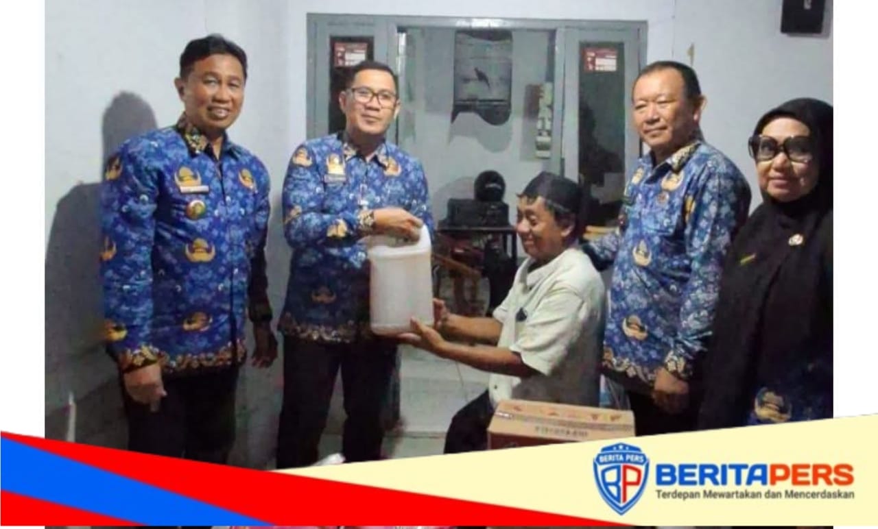 Pemkot Parepare Salurkan Bantuan Permakanan Bagi Lansia, Sekda Pastikan Tepat Sasaran