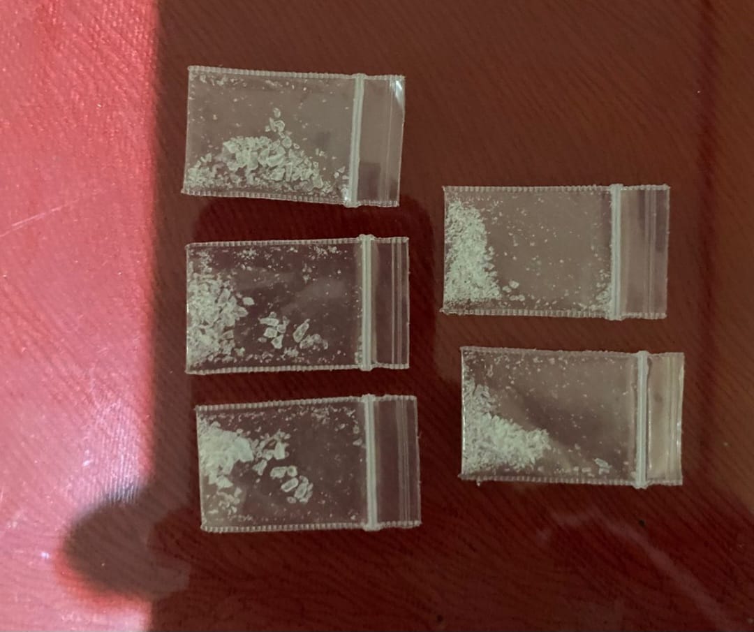 Residivis Kasus Narkoba di Bulukumba Kembali Diringkus Polisi, 5 Saset diamankan.