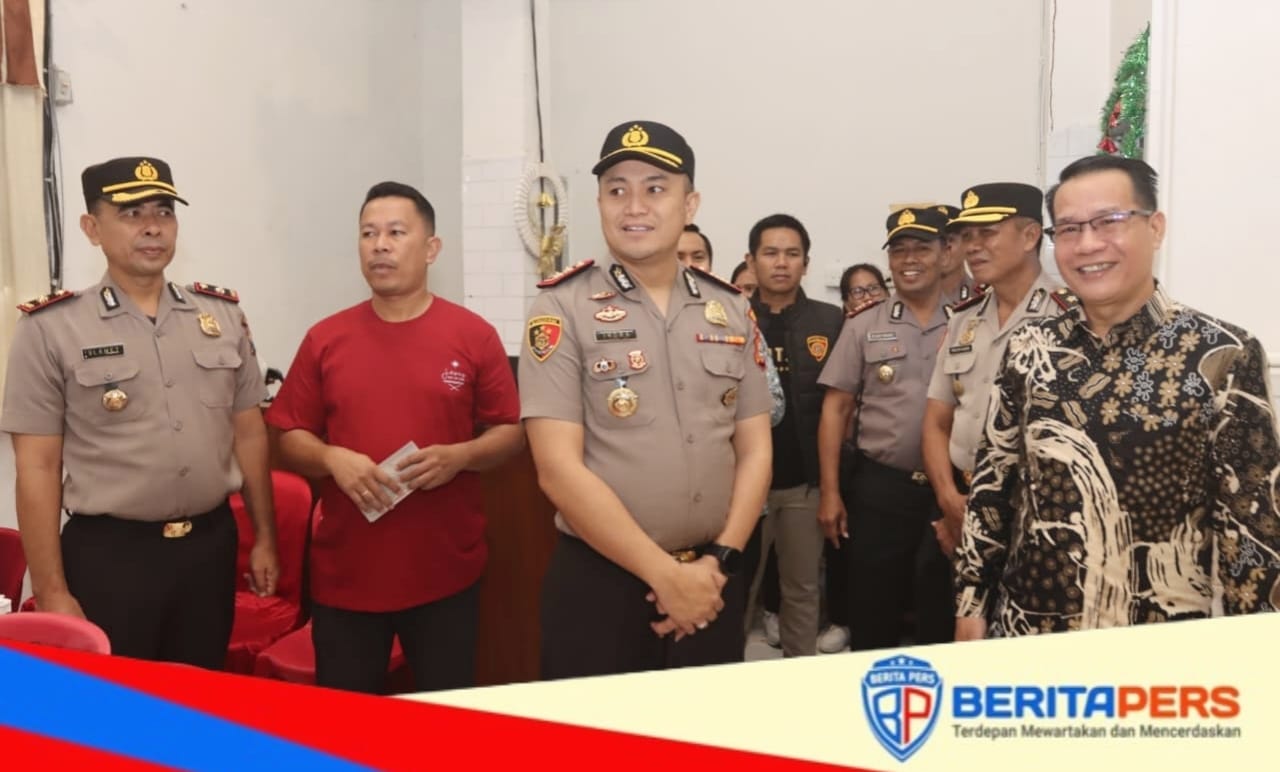 Kapolres Parepare Tinjau Pengamanan Ibadah di GKI, Beri Rasa Aman Kepada Jemaat
