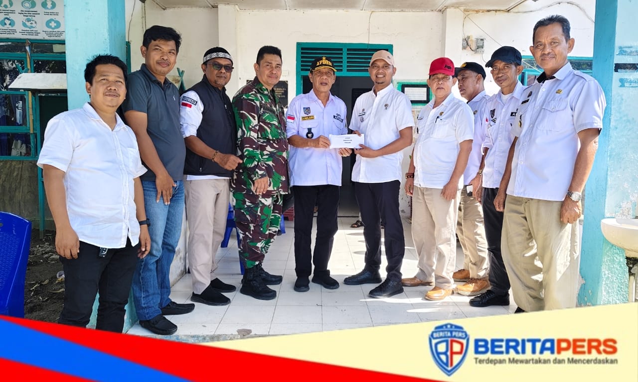 Ketua APDESI Bersama Kepala Desa Salurkan Bantuan Tunai untuk Korban Puting Beliung di Lanrisang