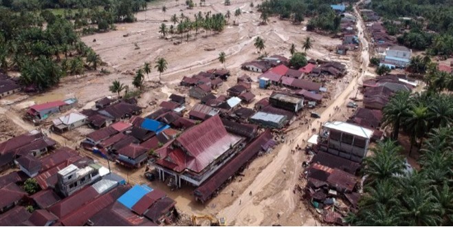 Gengsi Negara di Tengah Banjir