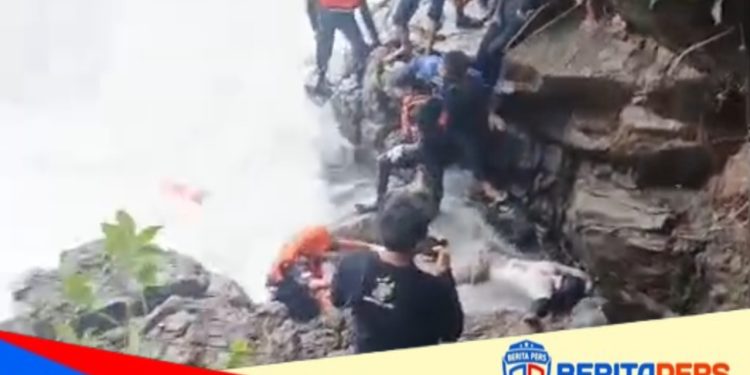 Operasi SAR Berakhir, Pelajar SMK Korban Ombak Pantai Lumpue Ditemukan Tewas