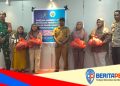 Kades Bontokanang Serahkan Bantuan Sembako Dukung Ketahanan Pangan Lokal Adaptasi Perubahan Iklim