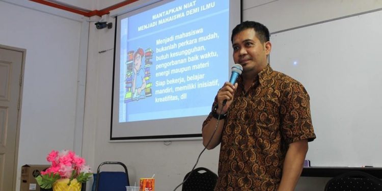 Dosen Bukan Sekadar Google Berjalan: Menghidupkan Ruang Kelas dengan Jiwa