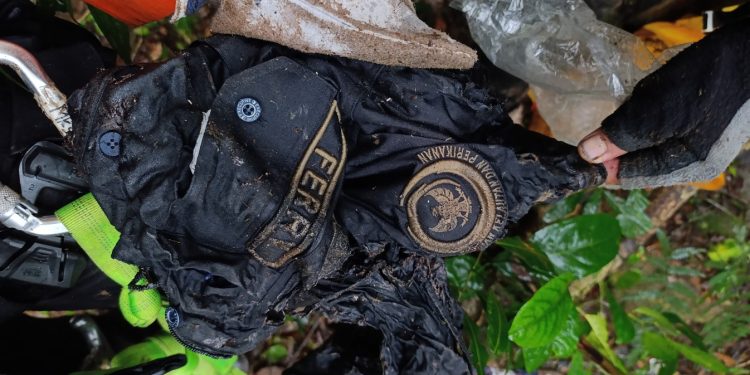 Penyisiran Jalur Ekstrem Berbuah Hasil, Tim SAR Temukan Barang Korban ATR