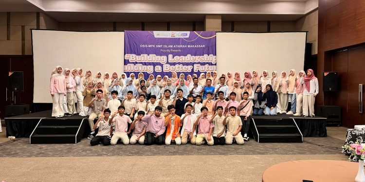 Raker OSIS SMP Islam Athirah Bahas Proker 2025/2026