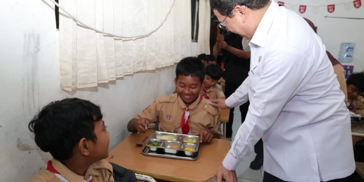 Pasca Kunjungan Presiden Prabowo, SDN Jati 05 Pagi Sambut Taruna Ikrar: BPOM Tegaskan Dukungan Nyata Program MBG