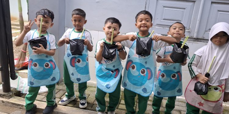 Begini Cara Unik TK Islam Athirah Racing Centre Edukasi Tanaman Obat kepada Anak Didik