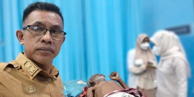Kepedulian Kades Tamasaju, Abdul Asis Dg. Nyampa, Bantu Warga Papua Jalani Operasi Tanpa Biaya