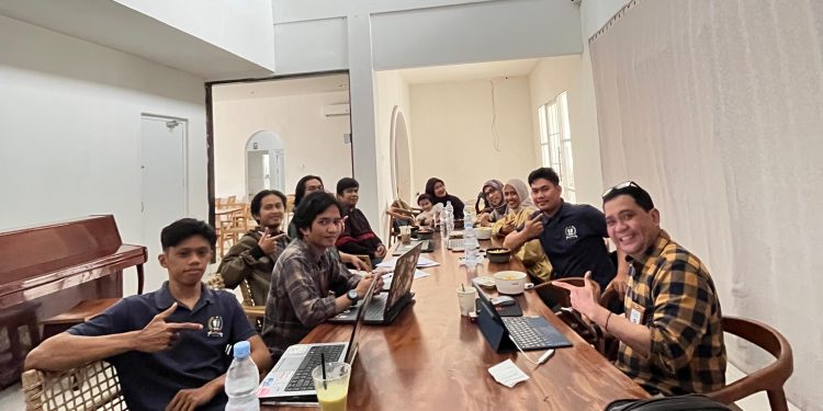 Sinergi Tanpa Sekat: Panitia Expo 2026 STIMI YAPMI ‘Memanaskan Mesin’ di Cafe Rangkoe