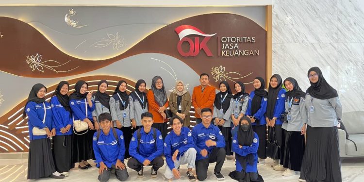 Optimalisasi Literasi Keuangan, HMPS Ekonomi Syariah FEBI INASS Lakukan Kunjungan Strategis ke OJK Sulselbar