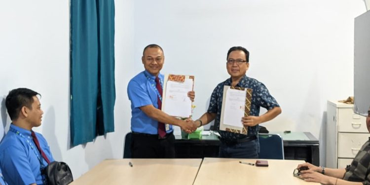 Akselerasi Kompetensi Literasi: Transformasi MoU STIMI YAPMI Makassar dan Penerbit Erlangga Menuju Publikasi yang Unggul