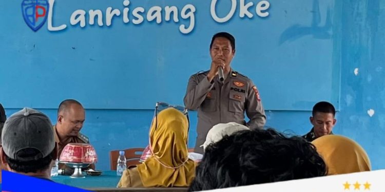 Kapolsubsektor Lanrisang Hadiri Rapat Koordinasi Pemerintahan Kecamatan