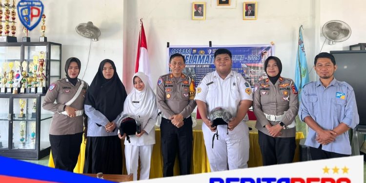 Satlantas Polres Parepare Laksanakan Police Goes to School di SMK Bahari