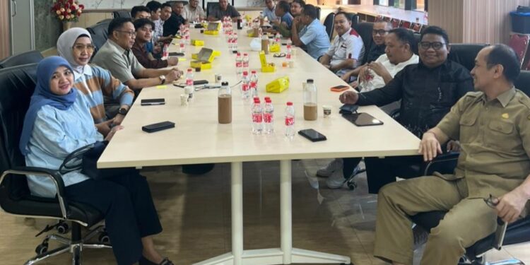 Rapat Perdana, MRR Cek Persiapan Panitia Mubes IKA Unhas