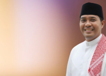 Menjemput Sinyal Langit: Refleksi Spiritual Dr. Muh Anwar HM di Tengah Modernitas Makassar