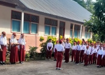 Awali Aktivitas Belajar, SDN 196 Inpres Bontomajannang Laksanakan Upacara Perdana
