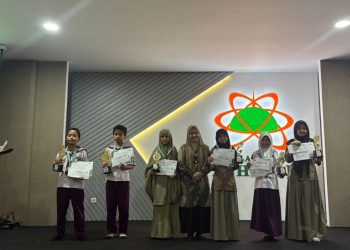 AIO Vol. III Sukses, Lahirkan Generasi Berprestasi dan Religius