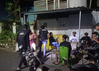 Resmob Polsek Makassar Amankan Pria 21 Tahun Bawa Badik