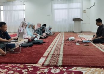 Melangkah Lebih Awal di Garis Fajar: Saat Dunia Terlelap, Mahasiswa Asrama Sudah Menaklukkan Cakrawala Digital