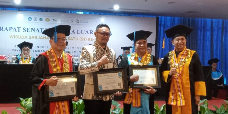 Dr. Ibrahim Syah & Dr. Muh Anwar Luncurkan Buku “Sinergi BUMDes”, Solusi Baru Ekonomi Desa dari Makassar