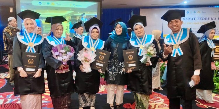 Dari Jayapura hingga Kalimantan: Kisah Sukses Mahasiswa RPL STIMI YAPMI Makassar Meraih Gelar Sarjana