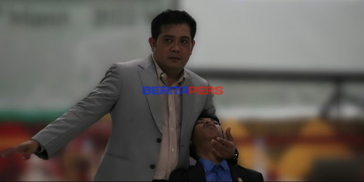 Mahasiswa Bukan Robot, Dosen Bukan Tuhan: Dekonstruksi Kasta Akademik (Bagian 3)