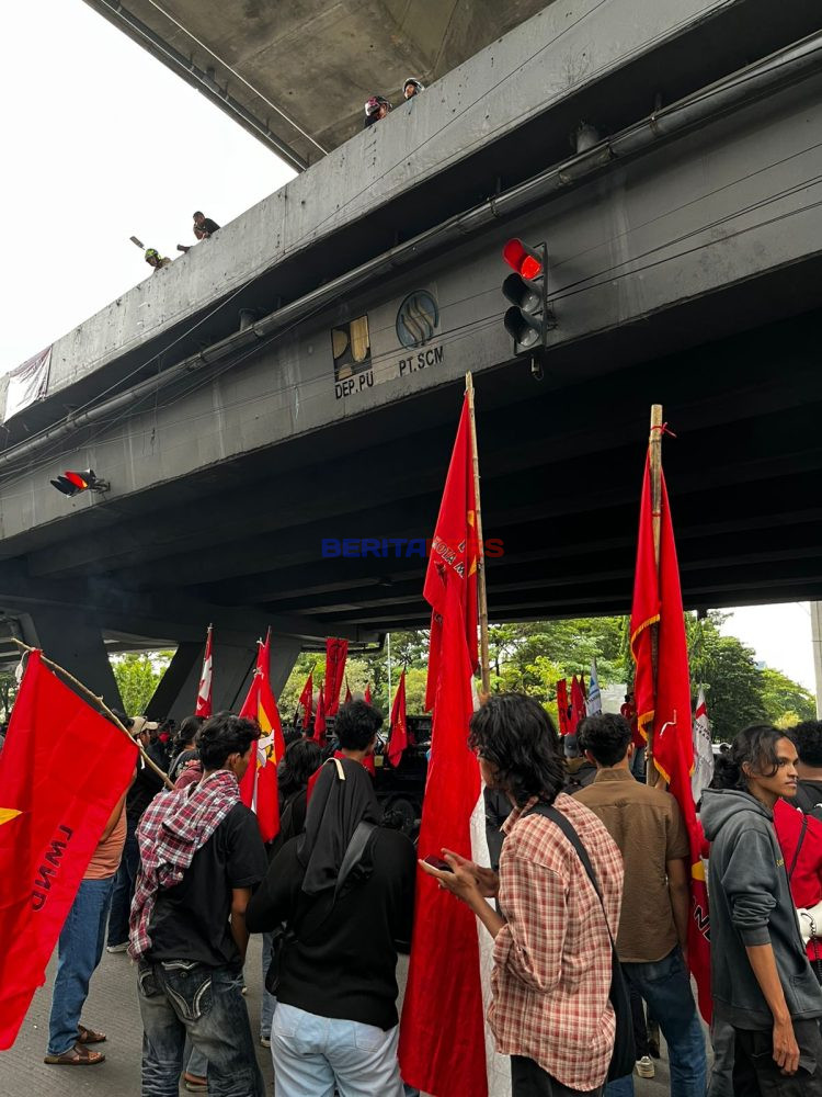 LMND Makassar Gelar Aksi May Day – Hardiknas, Desak Evaluasi Kebijakan hingga Pencopotan Kepala BGN