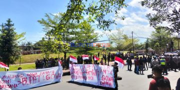 Hakekat Parlemen dan Keharusan untuk Bisa Berbicara