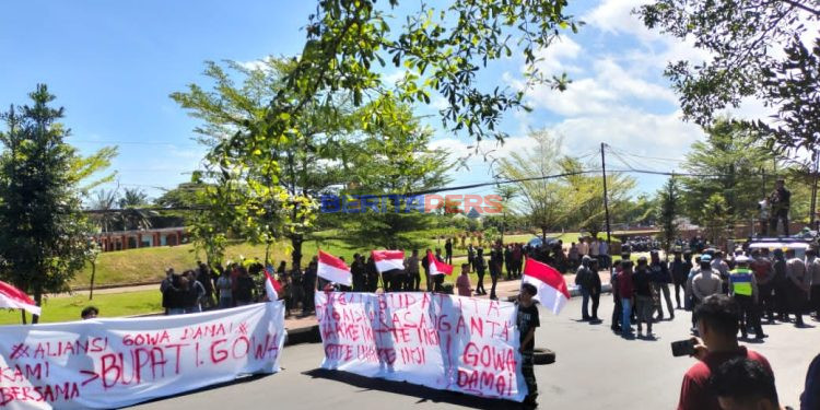 Hakekat Parlemen dan Keharusan untuk Bisa Berbicara