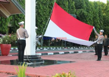 Peringati Harkitnas ke-118, Polda Sulsel Gelar Upacara Pengibaran Bendera Merah Putih
