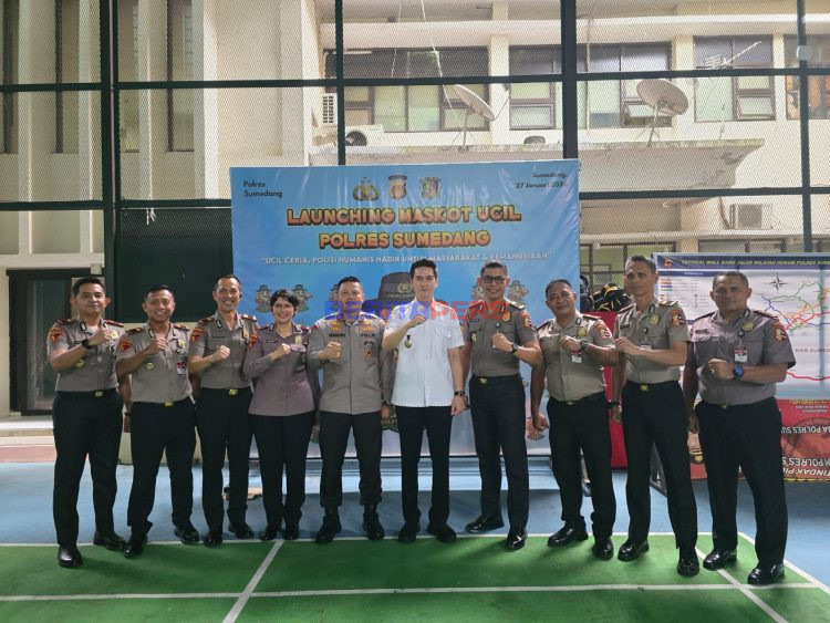 Sespimma Polri Angkatan 75 Pokjar V Gelar Bakti Sosial Bagikan Sembako Dan Santunan Anak Yatim Di Polres Sumedang