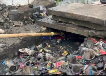 Bukan Limbah Dapur MBG, Luapan Air di Jalan Makmur dan Merdeka Akibat Selokan Tersumbat Sampah  ​